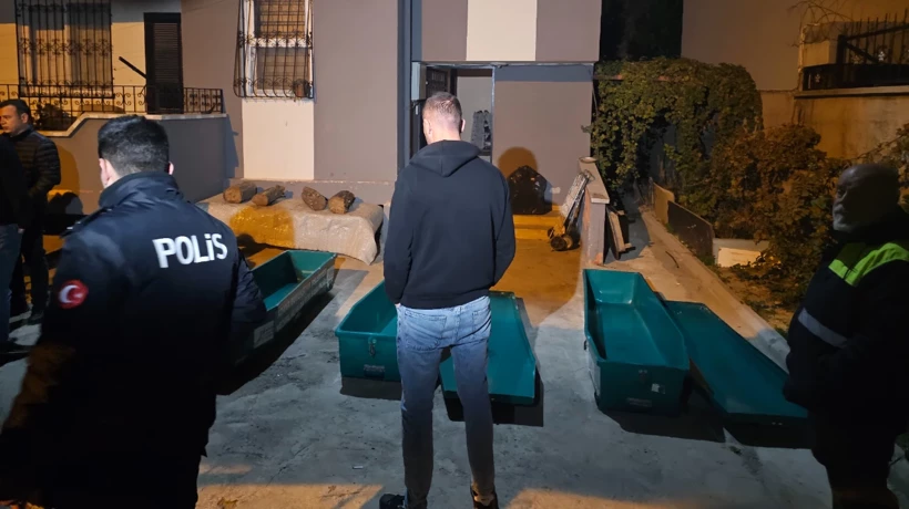 Adana'da Cinayet: Cinnet Getiren Baba Engelli &Ccedil;ocuğu Dahil 2 &Ccedil;ocuğunu &Ouml;ld&uuml;r&uuml;p İntihar Etti