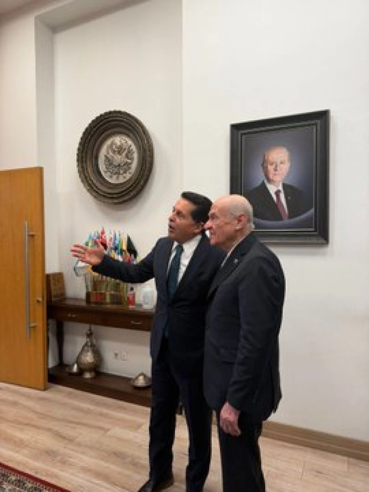 Ahmet Özer’den Devlet Bahçeli’ye Ziyaret: Barış Sürecine Dair Önemli Mesajlar!