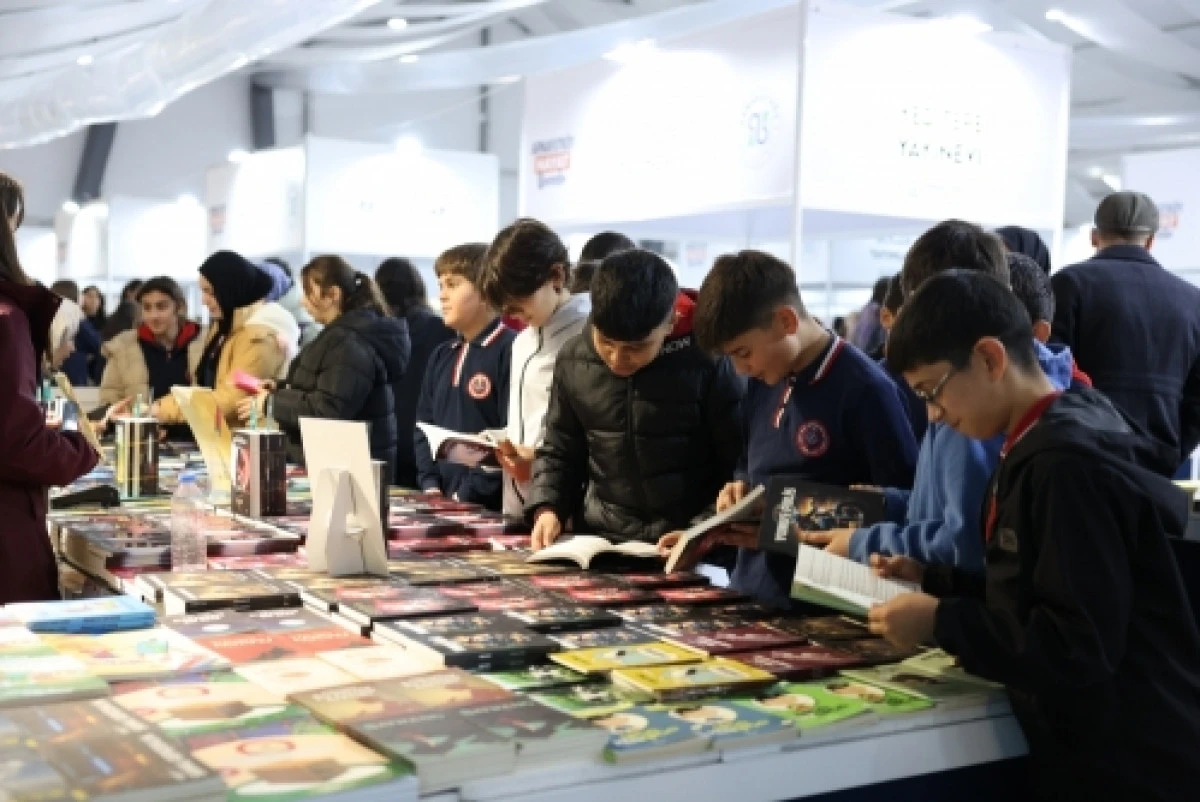 Arnavutk&ouml;y, Bug&uuml;n Ne Kandili, Nebi Hatipoğlu, Shaparenko, Bug&uuml;n Ne Sınavı Var, Hayal K&ouml;seoğlu Neden G&uuml;ndem? T&uuml;rkiye'nin En &Ccedil;ok Konuşulan Trendleri ve Detayları