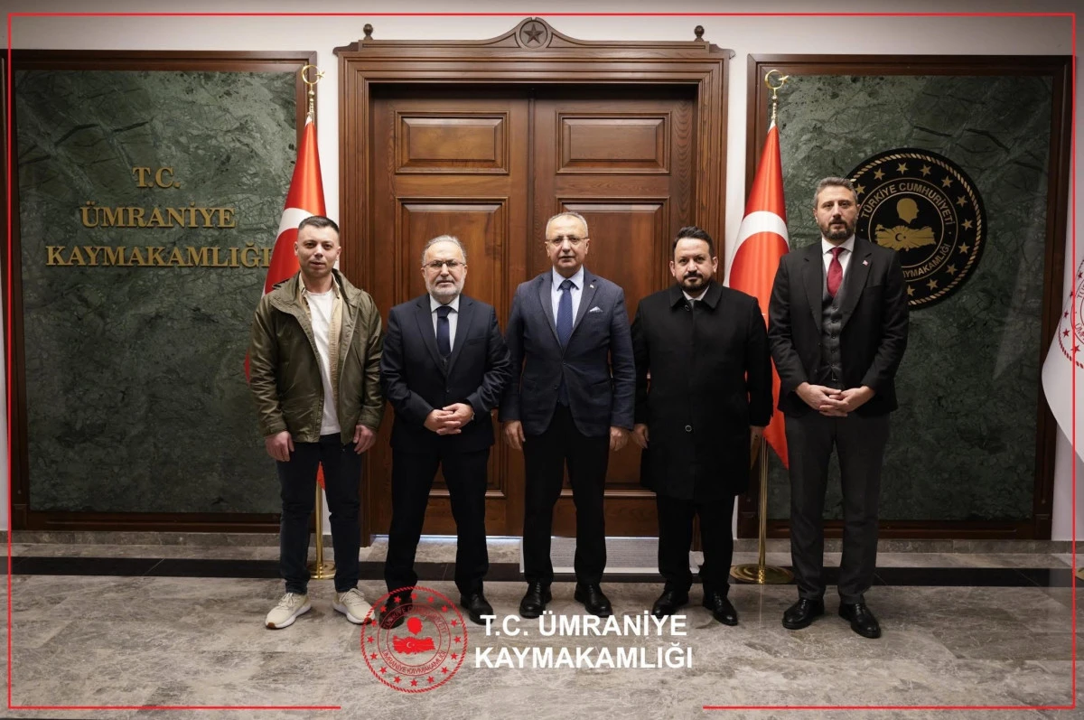 &Uuml;mraniye Kaymakamı Y&uuml;ksel &Ccedil;elik&rsquo;ten Topluma Dokunan Ziyaretler: Ailemiz İstanbul Projesi ve Şehit Ailelerine Destek